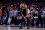 Amick:该给文班一个专属机位 这样就知道他比赛被冲撞了多少次