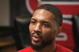 利拉德：如今NBA竞争更加均衡 年轻球员不会觉得自己没资格争冠